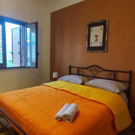 Casa Di Mitri Bed and Breakfast Carini Exteriör bild