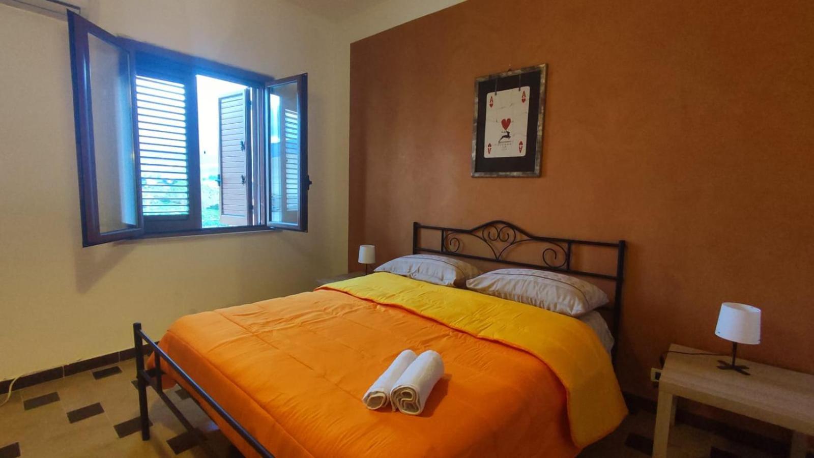 Casa Di Mitri Bed and Breakfast Carini Exteriör bild